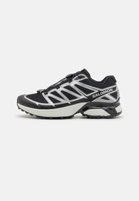 XT PATHWAY 2 UNISEX - Sportbačiai - black/footwear silver/black