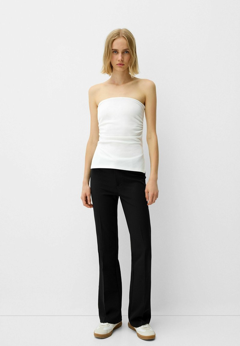 Bershka Broek zwart Bershka Broek zwart