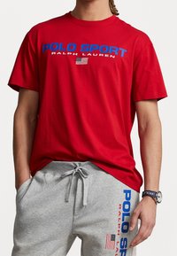 Polo Ralph Lauren Triko s potiskem - red