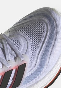 adidas Performance ULTRABOOST LIGHT - Hardloopschoenen voor op de weg - cloud white   core black   solar red