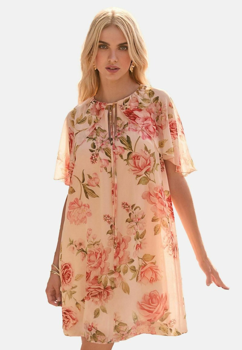 Lipsy PETITE FIT - FLUTTER SLEEVE  - Vapaa-ajan mekko - pink floral print