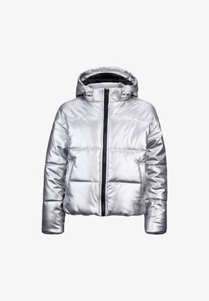 Silberne Pufferjacke mit Kapuze, ausgestattet mit einem gesteppten Design, Reißverschluss und seitlichen Taschen. Hergestellt aus glänzendem, glattem Material.