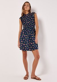 Apricot FLOWER RUFFLE DETAIL - Vardagsklänning - navy