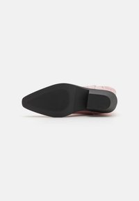 ONLY SHOES ONLBRONCO MID - Kaubojiški / motociklininko stiliaus batai - pink