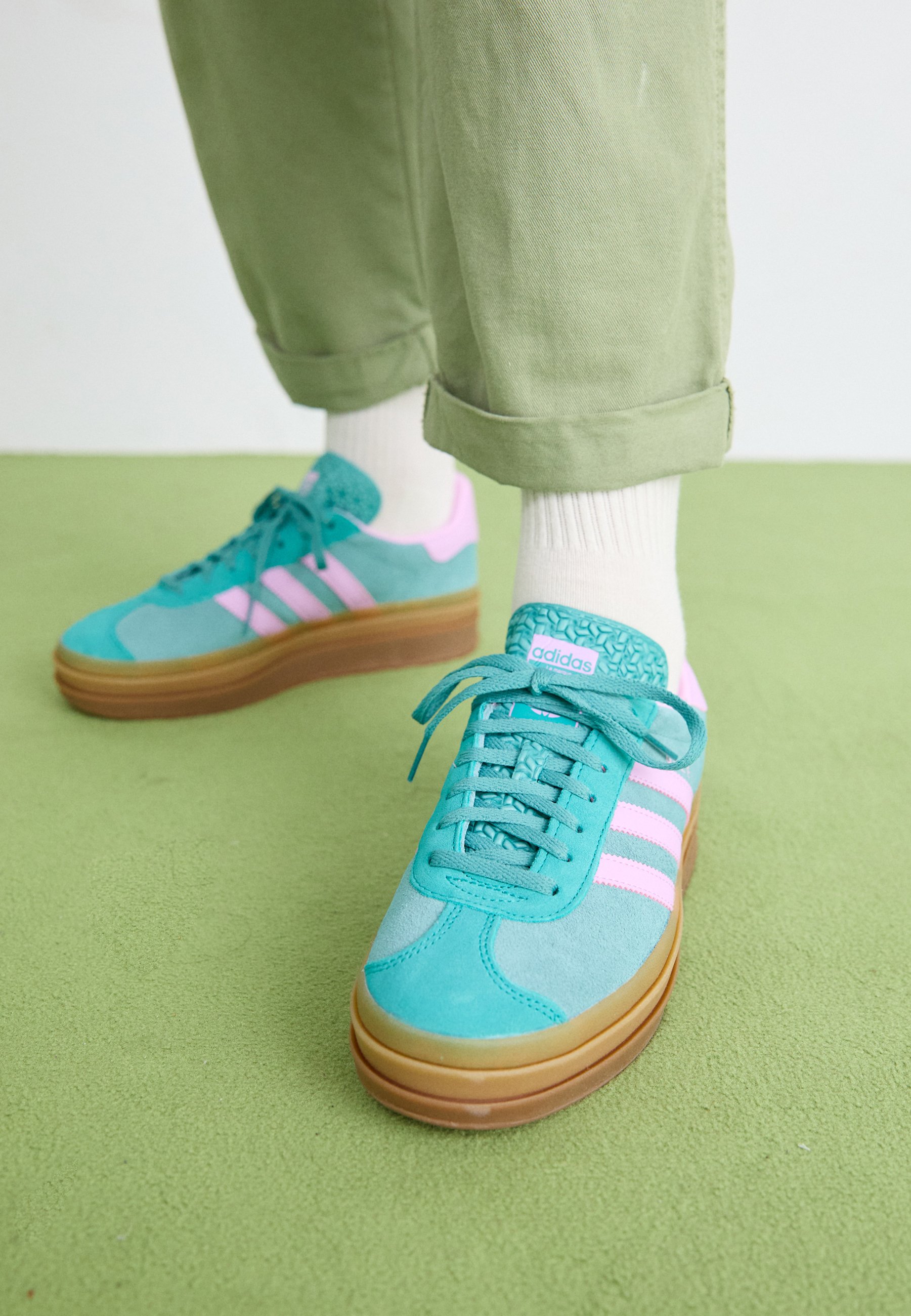 adidas Originals GAZELLE BOLD - Trainers - powder teal/bliss lilac/pure teal /teal - Zalando