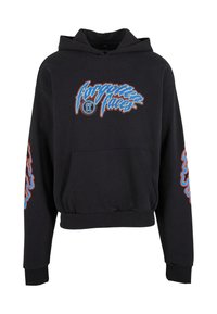 Sudadera negra con capucha ajustable. Presenta un logo bordado de "Forgotten Faces" en azul y rojo. Incluye un bolsillo frontal y puños acanalados.