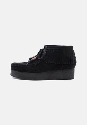 WBWEDGE FRINGE - Ležerna obuća s vezicama - black
