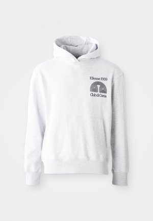Grauer Kapuzenpullover mit einer Fronttasche, gerippten Bündchen und Saum. Verfügt über einen bedruckten Schriftzug und ein grafisches Logo auf der linken Seite. Hergestellt aus weichem Stoff.