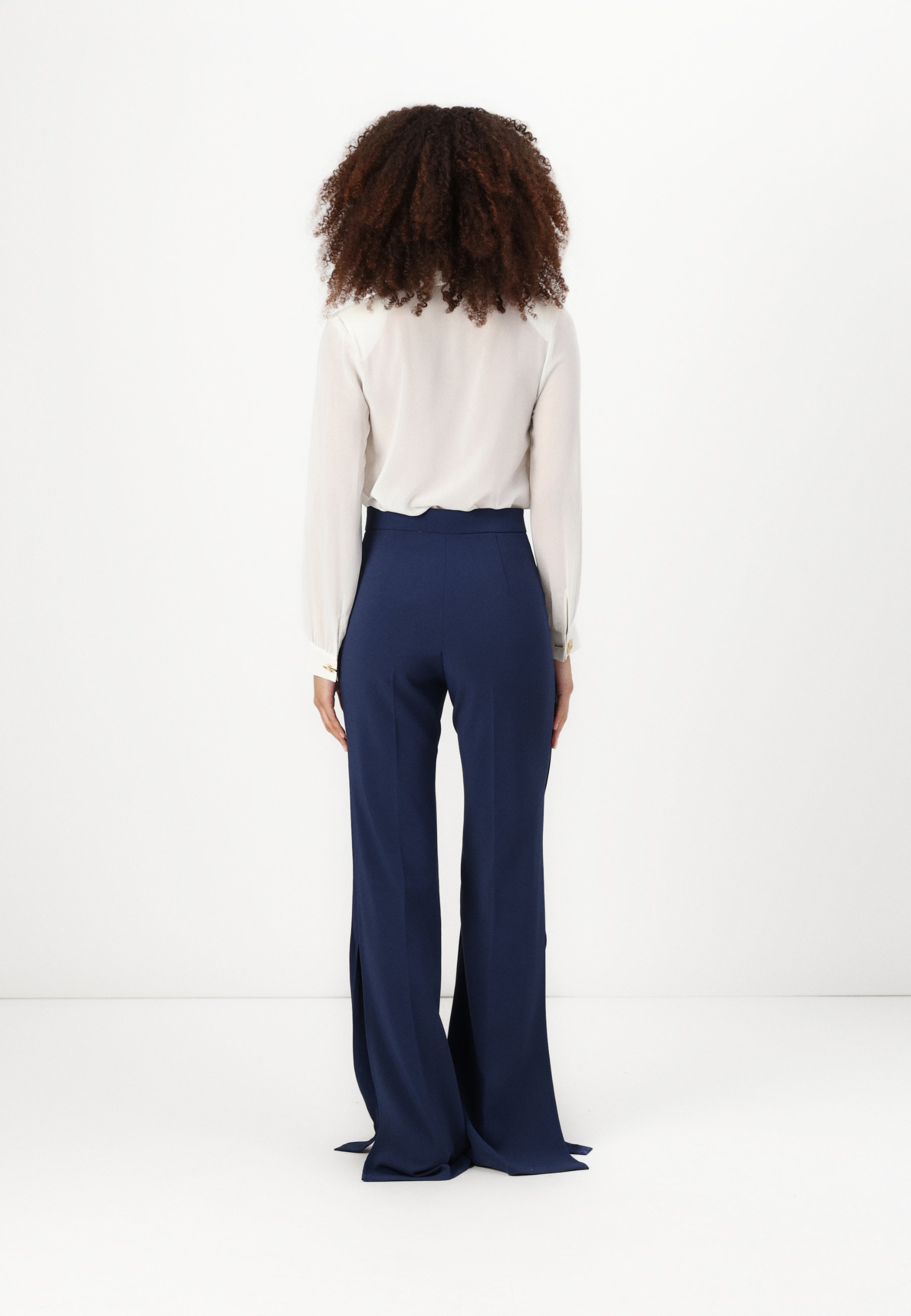 ショートパンツ ELISABETTA FRANCHI Women Pants AH00751 DC8 OLTREMARE BLUE Elisabetta Franchi Donna Pantaloni con Patte e Logo In Vita