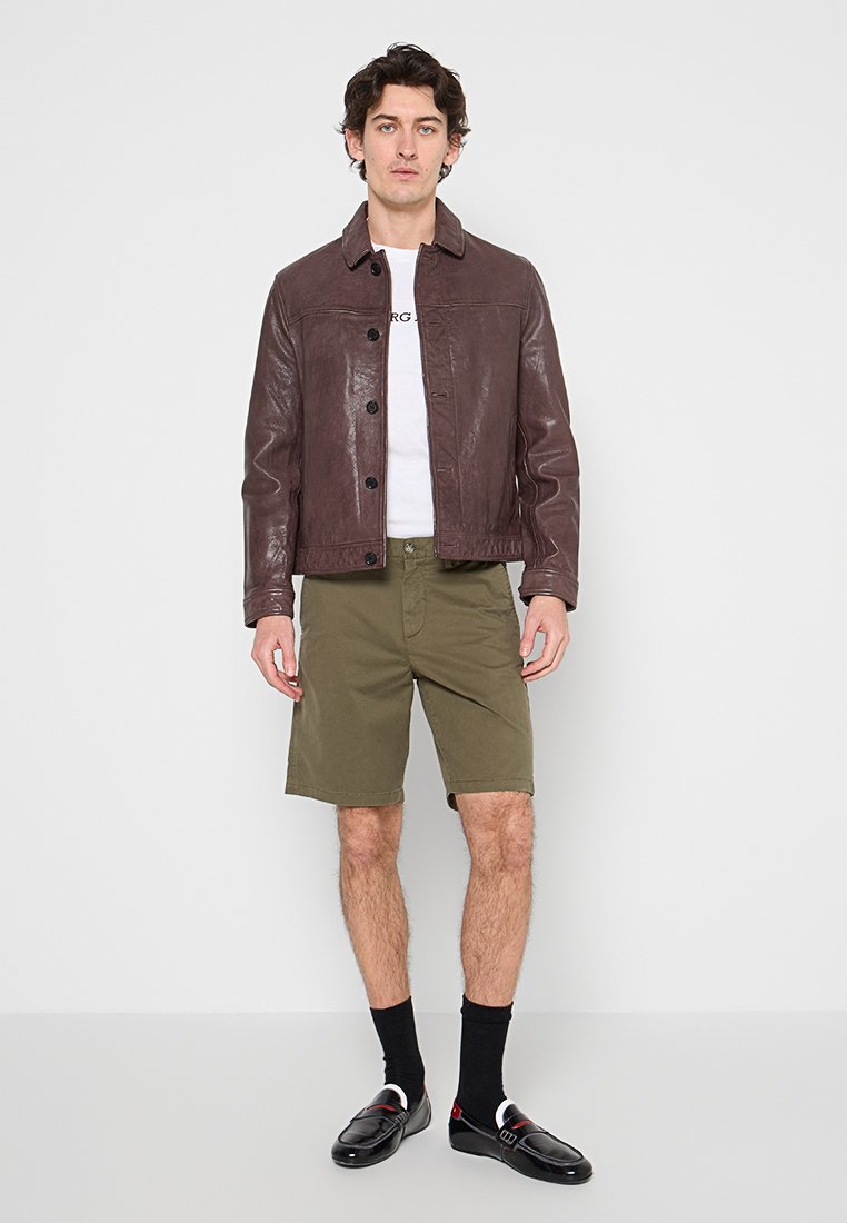 ARCHIVE REGULAR FIT