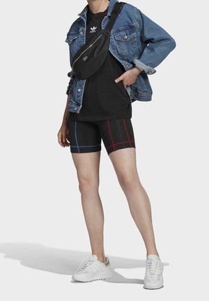 adidas Originals, Szorty