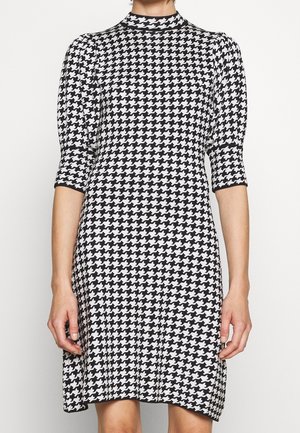 Neulemekko - multi-coloured