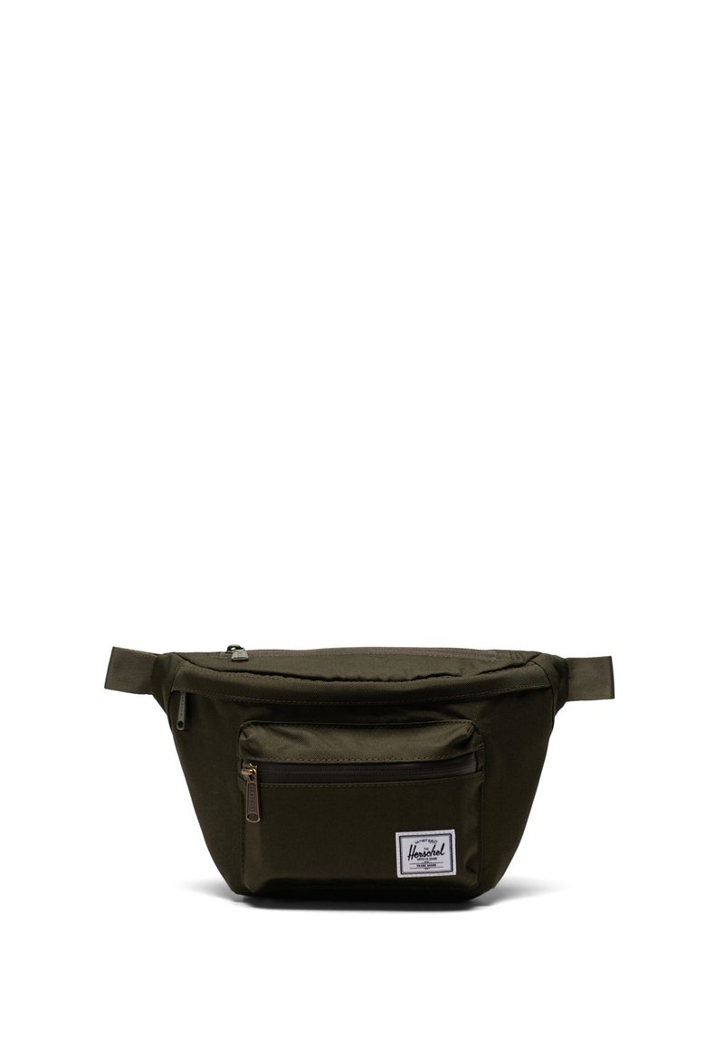 Marsupio verde oliva con un compartimento principale con zip e una tasca frontale con zip, realizzato in tessuto resistente, dotato di una patch con logo.