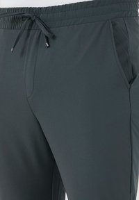 Donji dijelovi trenirke - green