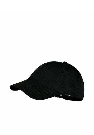 Zwarte ribfluwelen baseballpet met gebogen klep en verstelbare band op witte achtergrond.