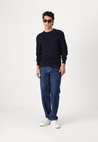 Tommy Hilfiger HERRINGBONE STRUCTURE - Jumper - desert sky