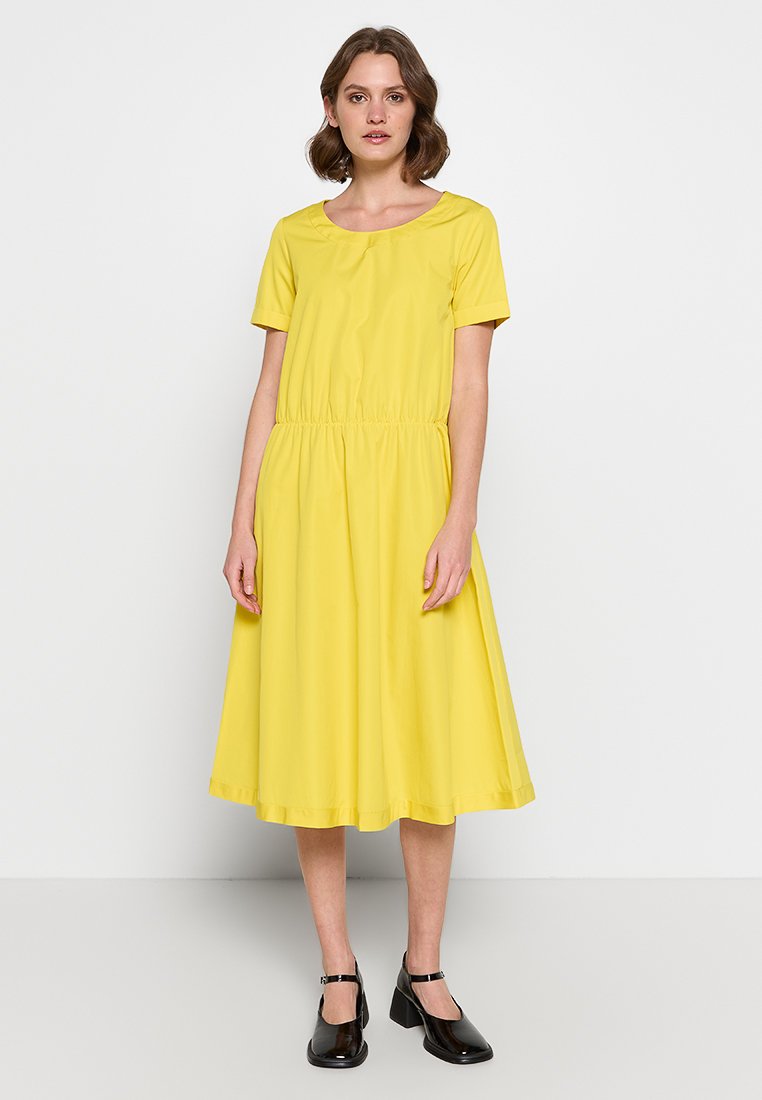 ASPESI Jurk geel ASPESI Jurk geel