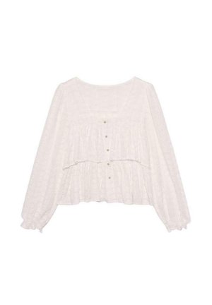 Blusa blanca de manga larga, con escote cuadrado, diseño de volantes de dos niveles, cierre de botones en la parte delantera, tejido texturizado y puños elásticos.