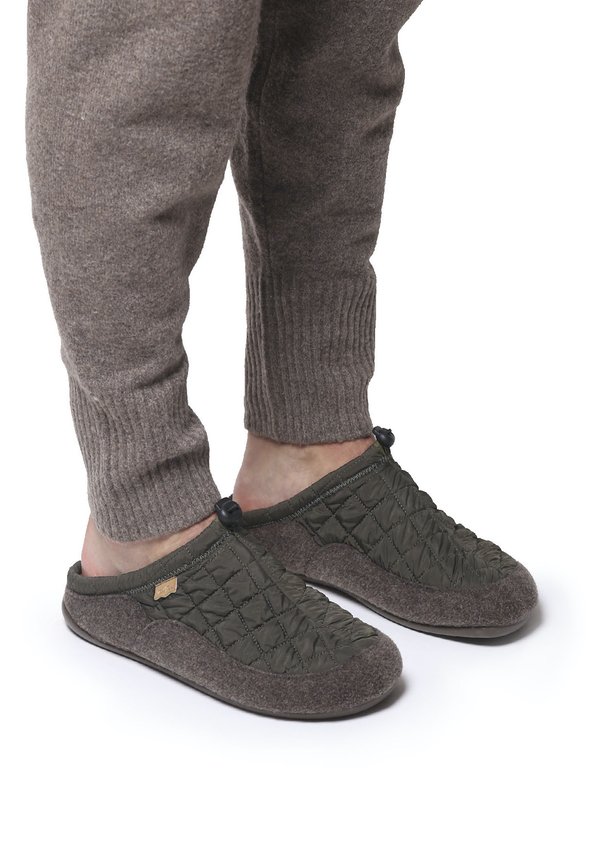 NADIR-UM - Hausschuh - caqui