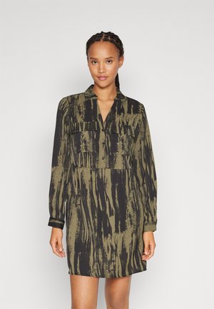 ONLY ONLDALINA SHORT DRESS - Tričkové šaty - kalamata