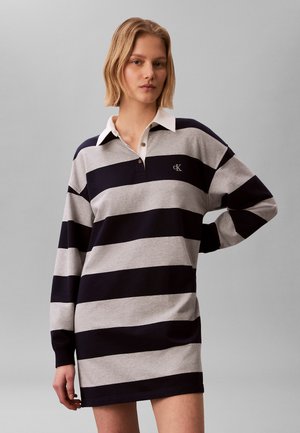 - Sukienka z dżerseju