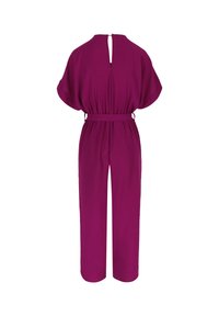 Magenta jumpsuit met een ontspannen pasvorm, korte mouwen, riem op de taille en een keyhole-detail op de rug. Gemaakt van zachte, lichte stof.
