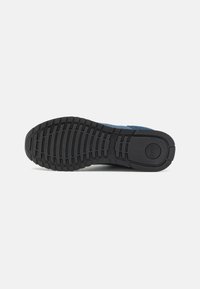 Colmar Originals TRAVIS ONE - Sapatilhas - dark denim
