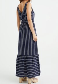WE Fashion Maksimekko - dark blue