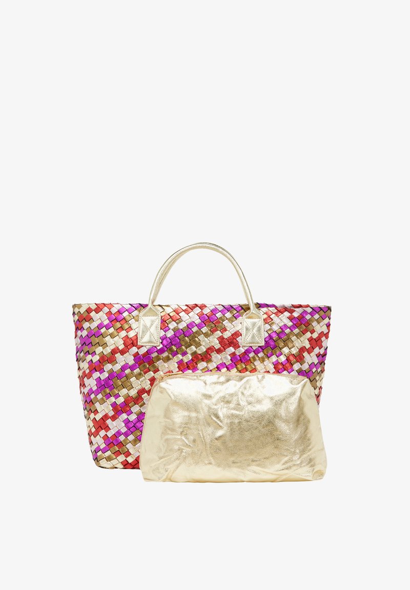 Geweven tote bag in kleurrijke patronen met gouden accenten en twee handvatten, samen met een kleine gouden metallic pouch.