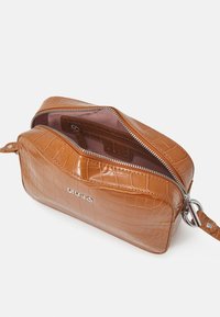 LIU JO S CROSSBODY - Mala a tiracolo - nuez