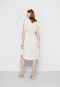 YAS Tall YASSWATIA DRESS ICON - Vestido camiseiro - star white