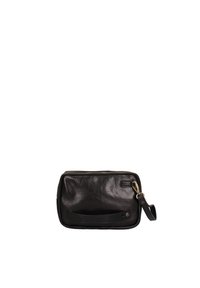 Borsetta nera in pelle con finitura testurizzata, chiusura con zip e tracolla. Presenta una tasca frontale liscia e a contrasto e dettagli metallici.