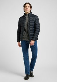 Lee PUFFER - REGULAR FIT - Talvitakki - black