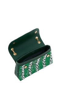 faina Schoudertas - green