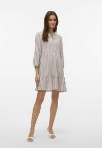 Vero Moda VMNANNA - Dnevna haljina - moon rock