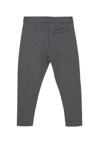 Graue, strukturierte Slim-Fit-Hosen mit Gürtelschlaufen und einer einzigen, eingearbeiteten Gesäßtasche, von hinten gezeigt.