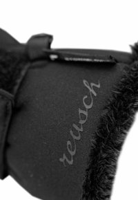 Schwarze Handschuhe mit einer glatten Stoffaußenfläche, einem Futter aus Fell und einem sichtbaren 'Reusch'-Logo. Zu den Merkmalen gehören ein sicherer Handgelenkriemen für einen guten Sitz.