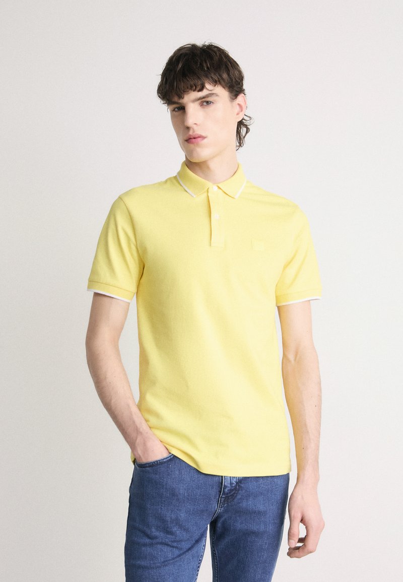 BOSS - PASSERTIP - Polo krekls - bright yellow, Palielināt