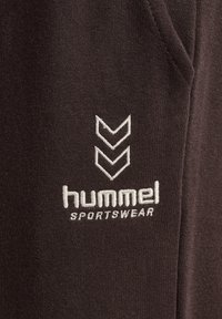 Hummel Träningsbyxor - brown