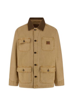 Bruine button-up jas met vier voorzakken, twee met kleppen en knopen, en een contrasterende donkerbruine kraag.