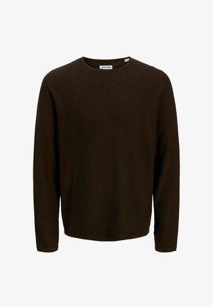 Ciemnobrązowy sweter robiony na drutach z okrągłym dekoltem, długimi rękawami i teksturowanym wzorem. Brak widocznych logo lub dodatkowych akcentów.