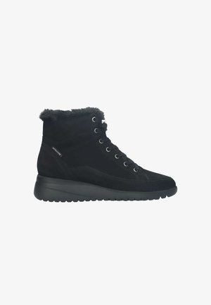 Bottes noires à la cheville en daim avec un col en fausse fourrure. Dotées d'un design à lacets, d'un bout rond et d'une semelle en caoutchouc épaisse avec rainures.