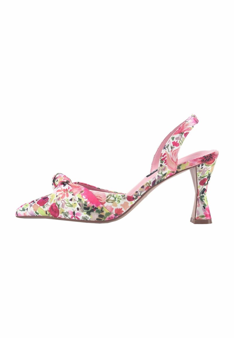 Chaussure à talon haut rose à motif floral avec un bout pointu et un détail noué à l'avant, talon étroit courbé.