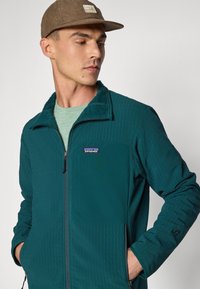 Patagonia TECHFACE - Jachetă outdoor - cascade green