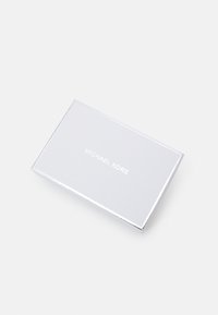 MICHAEL Michael Kors CHARM WALLET - Rahakott - luggage