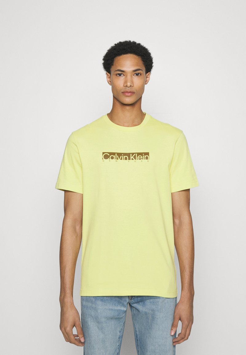 Calvin Klein Yellow Cotton Men's T-Shirt