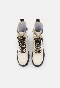 Scotch & Soda Platåstövletter - off-white
