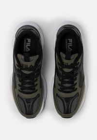 Fila RECADE - Sneakers - olive night castlerock