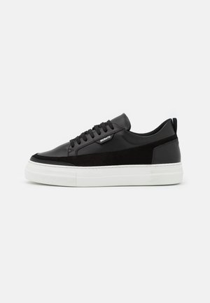 FLINT CONTRAST 3D LOGO - Zapatillas - black