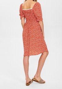 Nümph Vapaa-ajan mekko - red